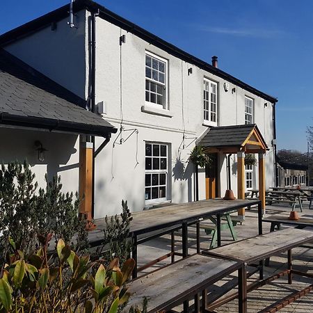 Dartmoor Halfway Inn Ньютон Эбэт Экстерьер фото
