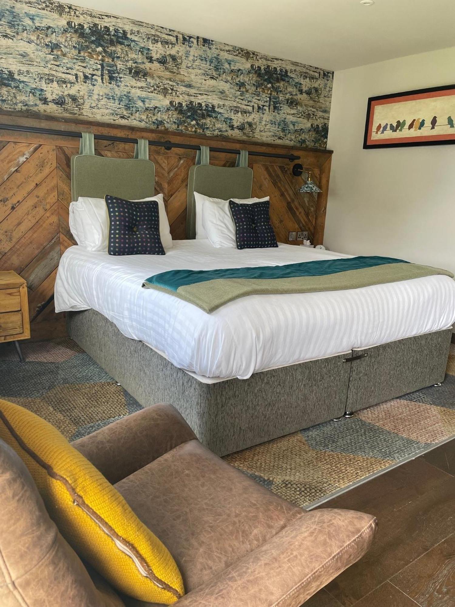 Dartmoor Halfway Inn Ньютон Эбэт Экстерьер фото