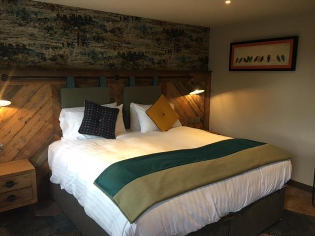 Dartmoor Halfway Inn Ньютон Эбэт Экстерьер фото