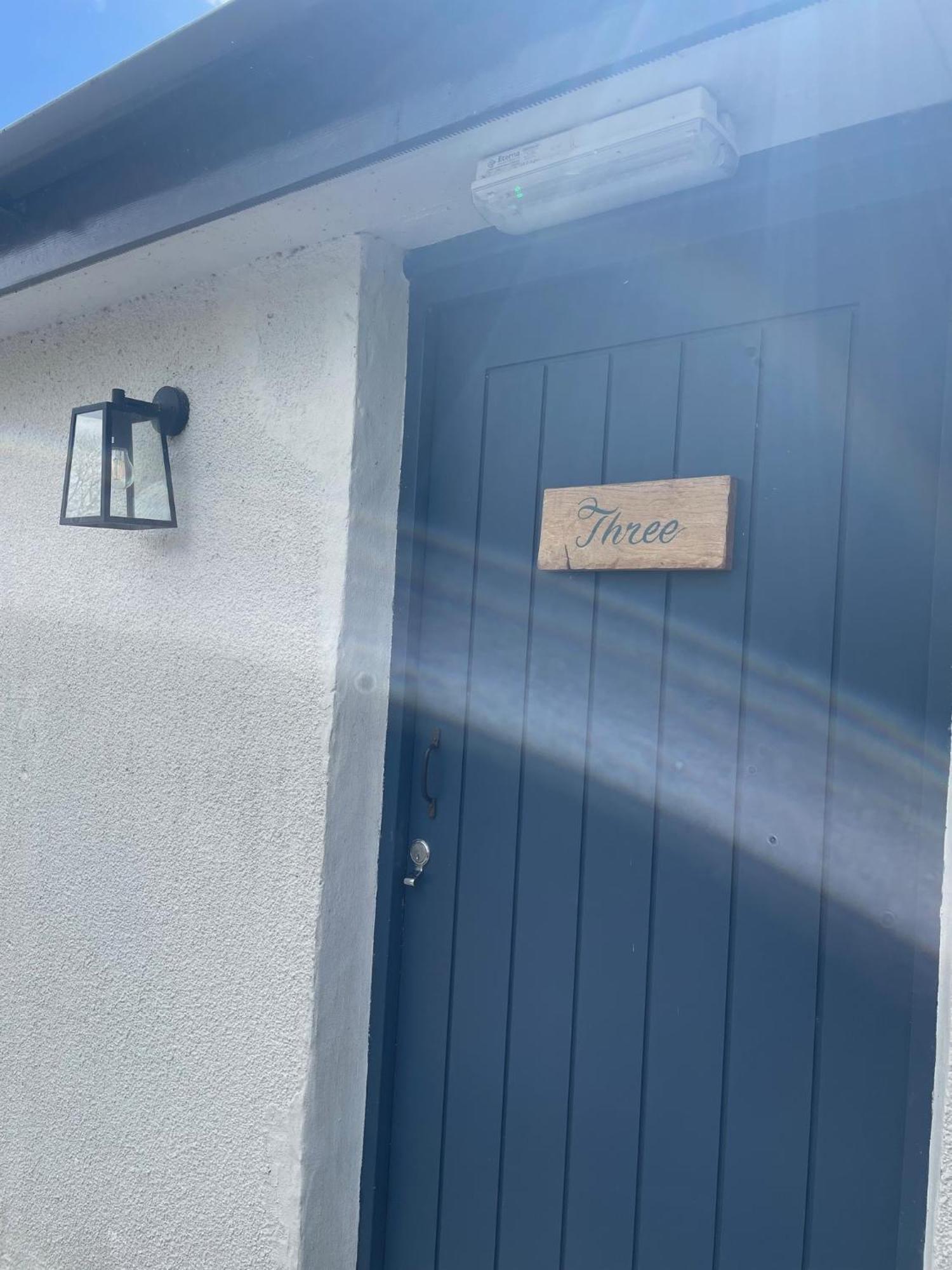 Dartmoor Halfway Inn Ньютон Эбэт Экстерьер фото