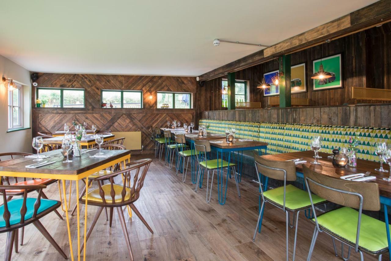 Dartmoor Halfway Inn Ньютон Эбэт Экстерьер фото