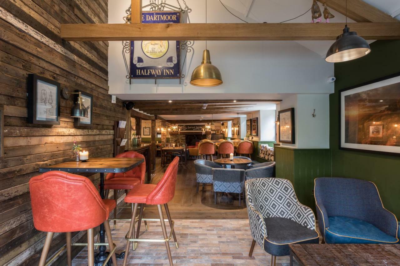 Dartmoor Halfway Inn Ньютон Эбэт Экстерьер фото